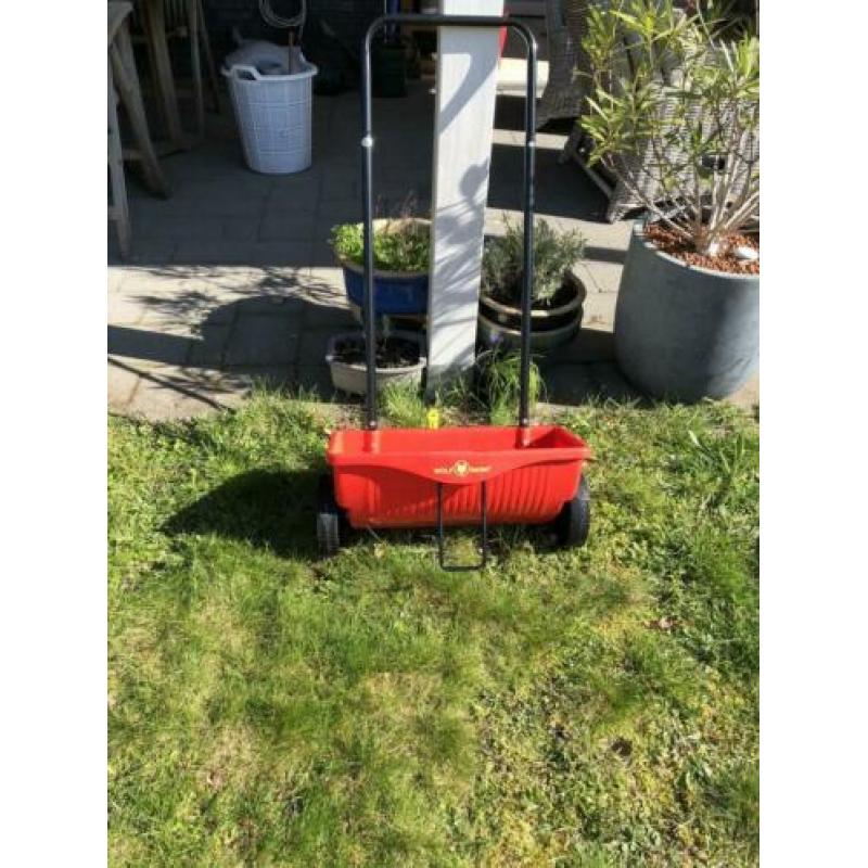 Wolf Garten strooiwagen WE330