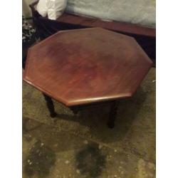 Rond tafel mooi 116 b 55