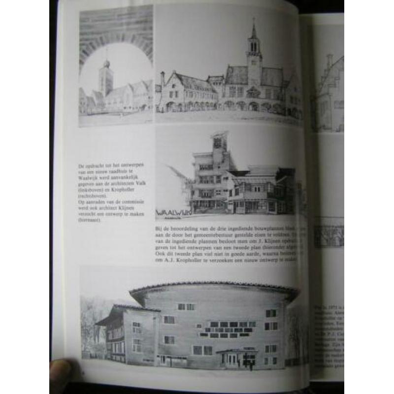Het raadhuis van Waalwijk