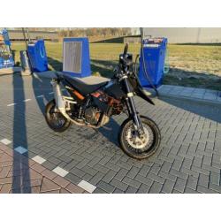 KTM 690SM SUPERMOTO 35kw(vol vermogen)
