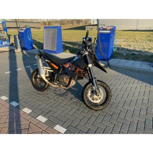 KTM 690SM SUPERMOTO 35kw(vol vermogen)