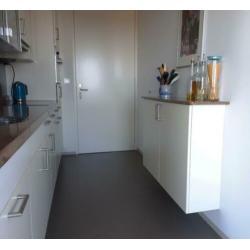 Fraaie complete keuken zelf demonteren