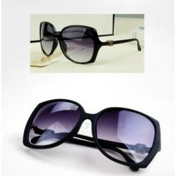 Super Mooie dames Character Brand Zonnebril voor € 9,95