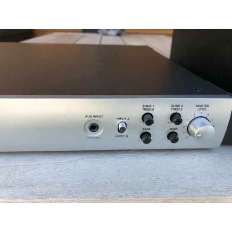 Professionele bose freespace iza 2120 HZ versterker