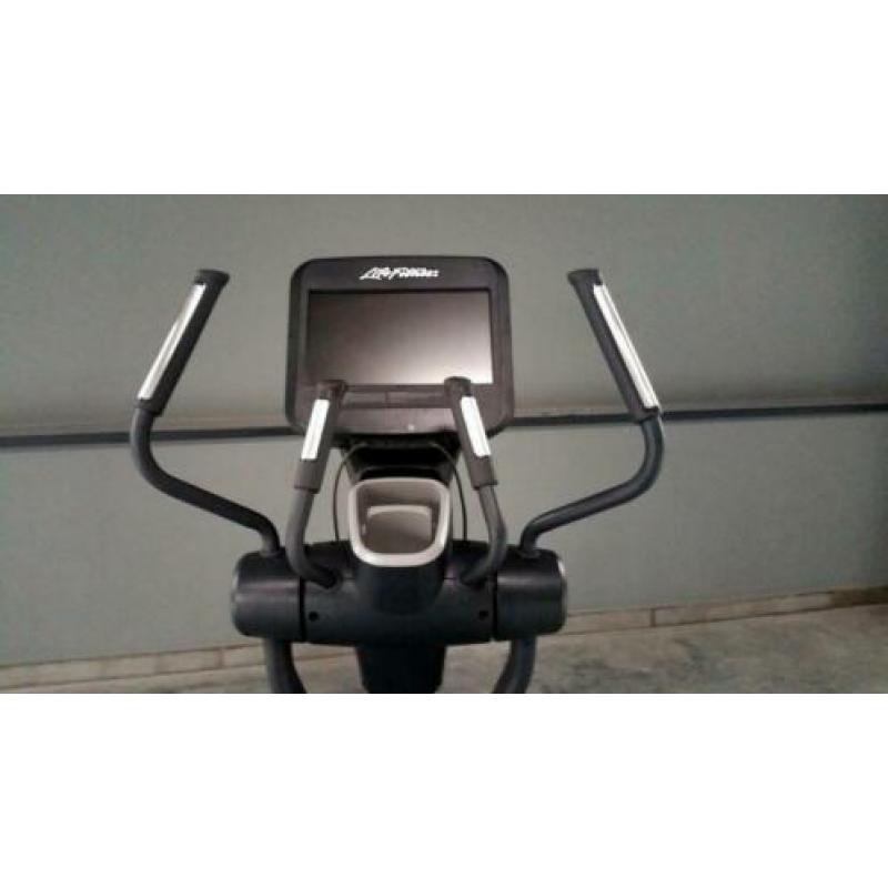 Crosstrainers LIFE FITNESS bijna NIEUW Discover SE NU OPHEF