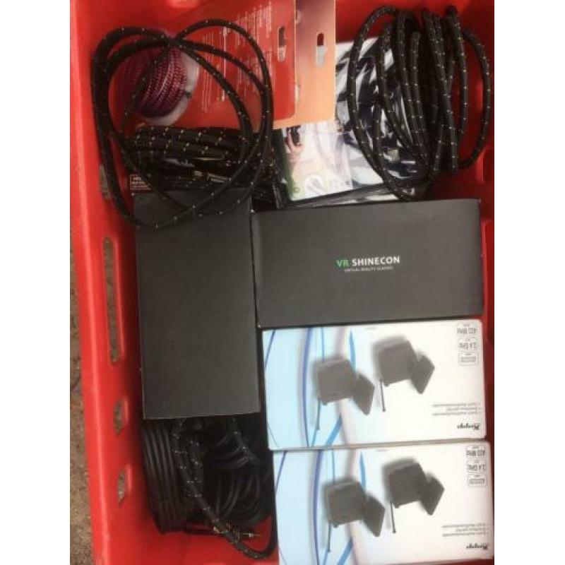 Mix partij nieuwe kabels voor telefoon tv spel audio pc