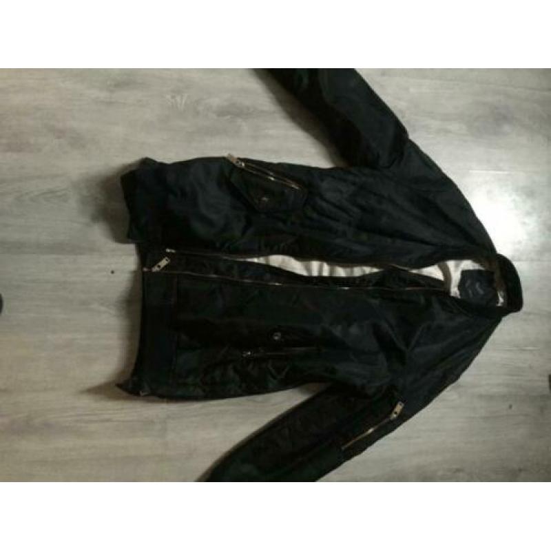 Zara, leer, stof mt s jassen te koop 35 euro per stuk