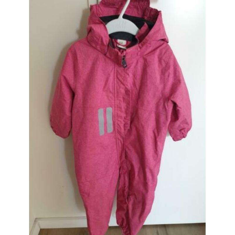 Roze pak, skipak, winterpak capuchon wanten schoenen maat 92
