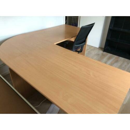 Bureau (twee werkplekken)
