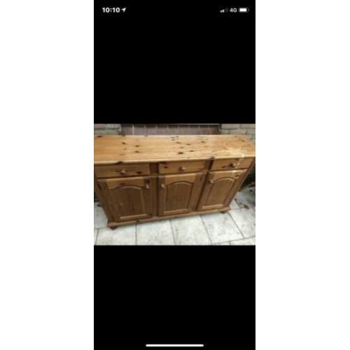 Mooie grote grenenhouten kast