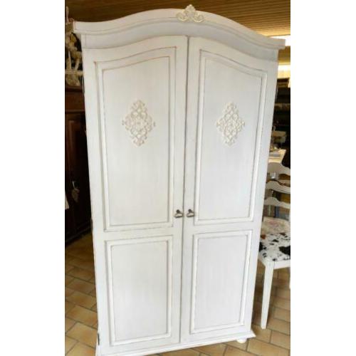 Sfeervolle brocante landelijke stijl kledingkast / halkast