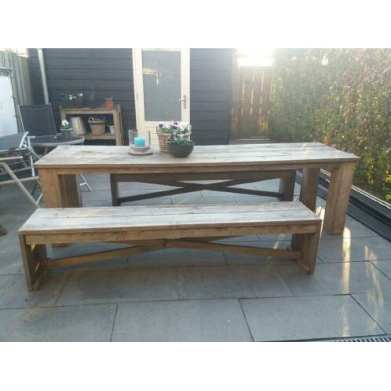 Tuintafel steigerhout merk Jorg