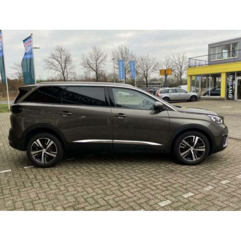 Peugeot 5008 1.2 130 pk PureTech Automaat Allure Navi | Blue