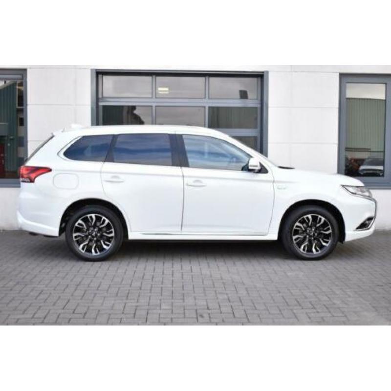 Mitsubishi Outlander 2.0 PHEV instyle+ ex BTW (€23.900,- inc