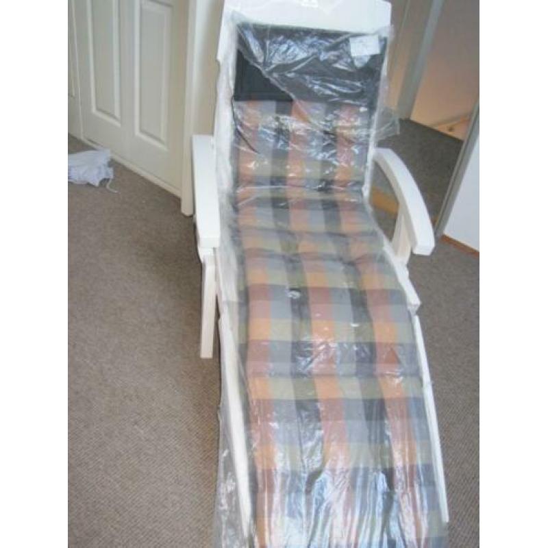 NIEUW ligbed ( kunststof)