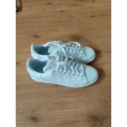 Adidas 40