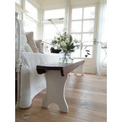 Oude bank / tafel (nuzzelspul)