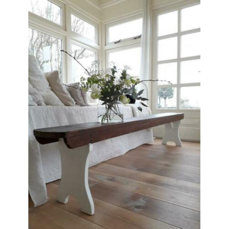 Oude bank / tafel (nuzzelspul)