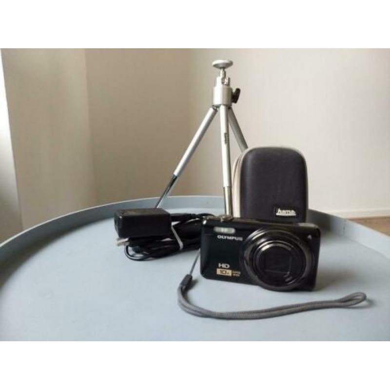 Goede digitale camera inclusief standaard