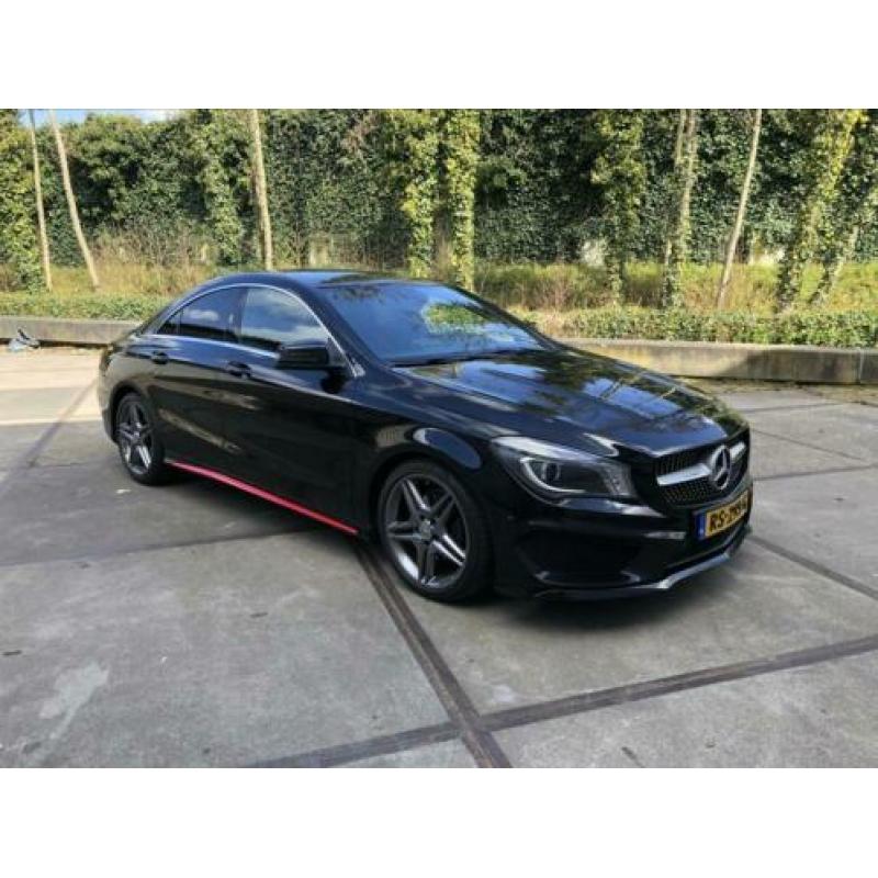Mercedes CLA-Klasse 200 AMG-Line (aut) 2013 Zwart