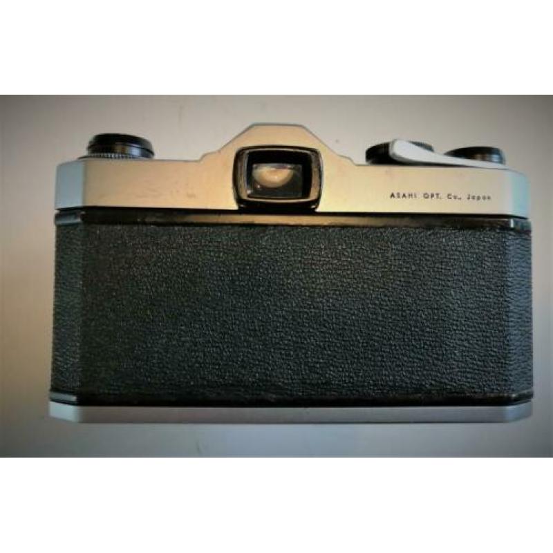 Asahi Pentax Spotmatic met Super Takumar F1:2.0 55mm