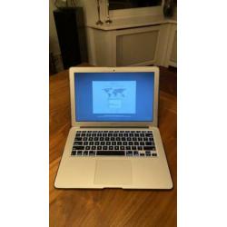 MacBook Air 13inch (2014)