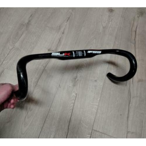 Nieuw carbon stuur FSA SL-K Compact 380 mm.