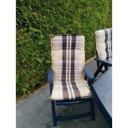 Donkerblauwe tuintafel met 4 verstelbare stoelen met kussens