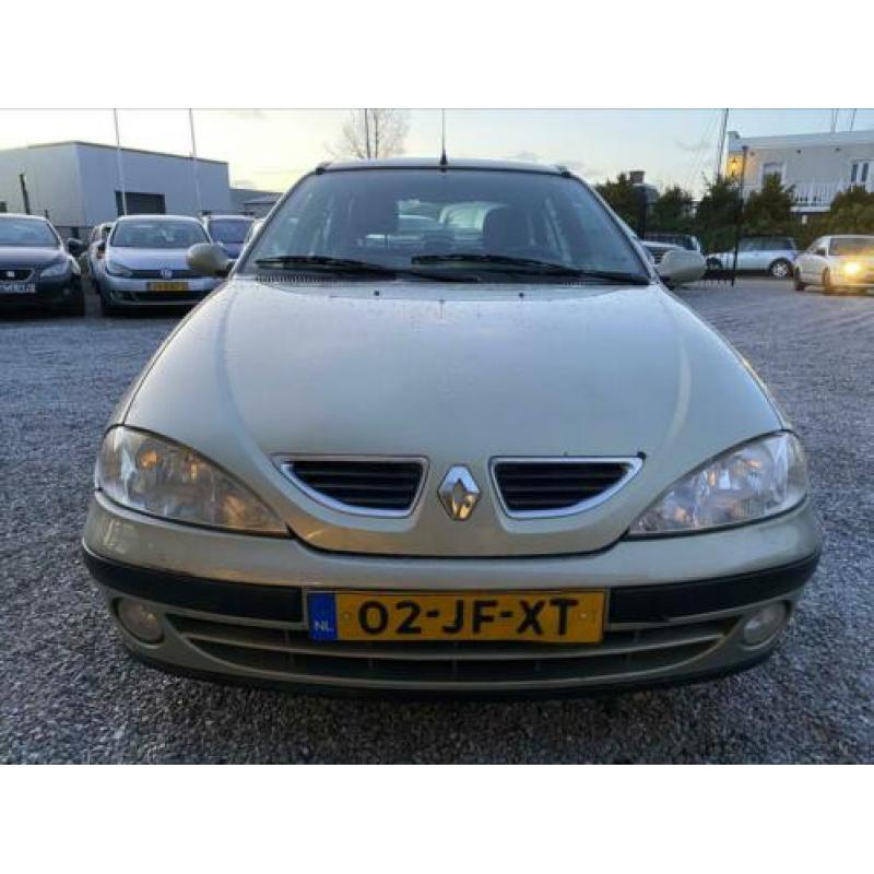 Renault Megane 1.6 16V Auth HB 2005 2002 Groen