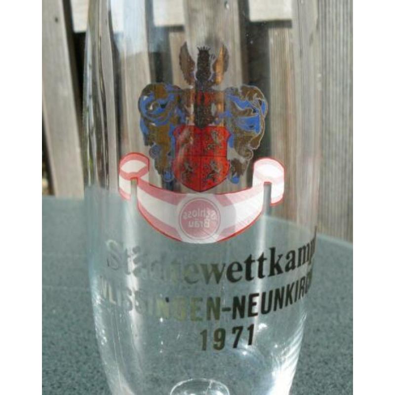 Schloss bräu bierglas op voet uit 1971.