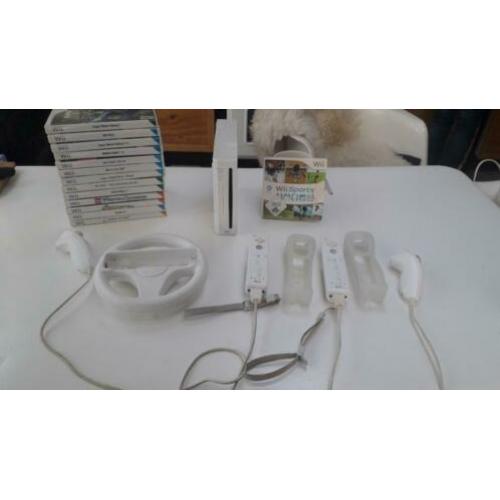 Wii + 14 spellen, 2 controllers + 2 nunchuck