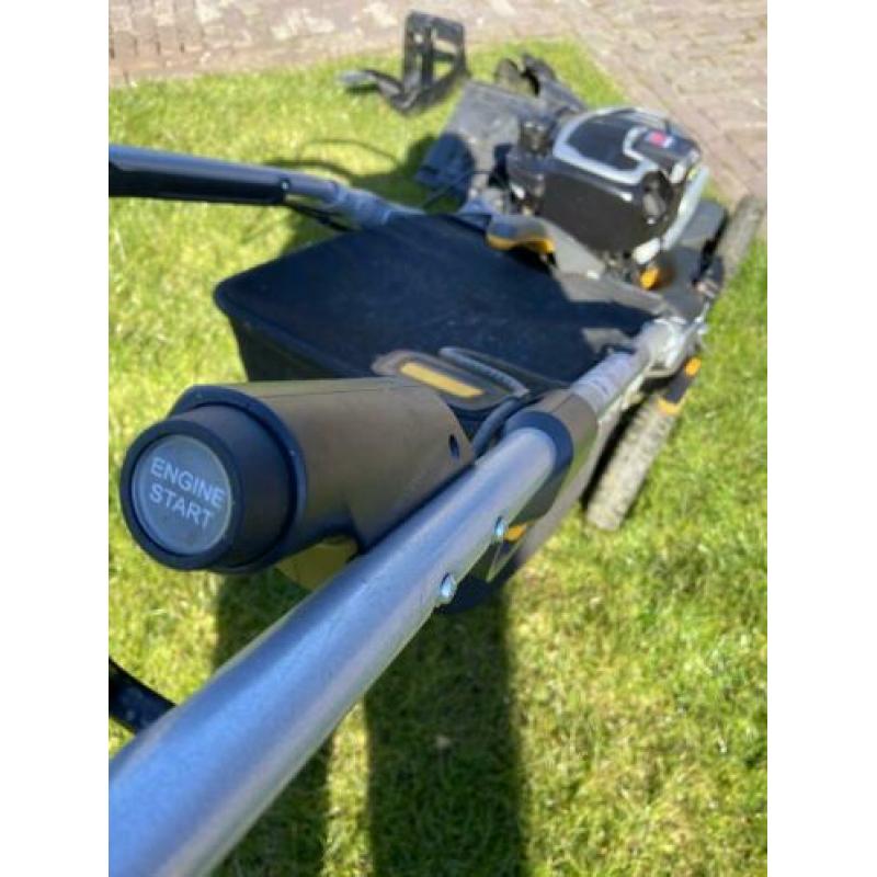 Stiga Twinclip 50 SEQ B mulching grasmaaier