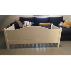 Peuterbed wit