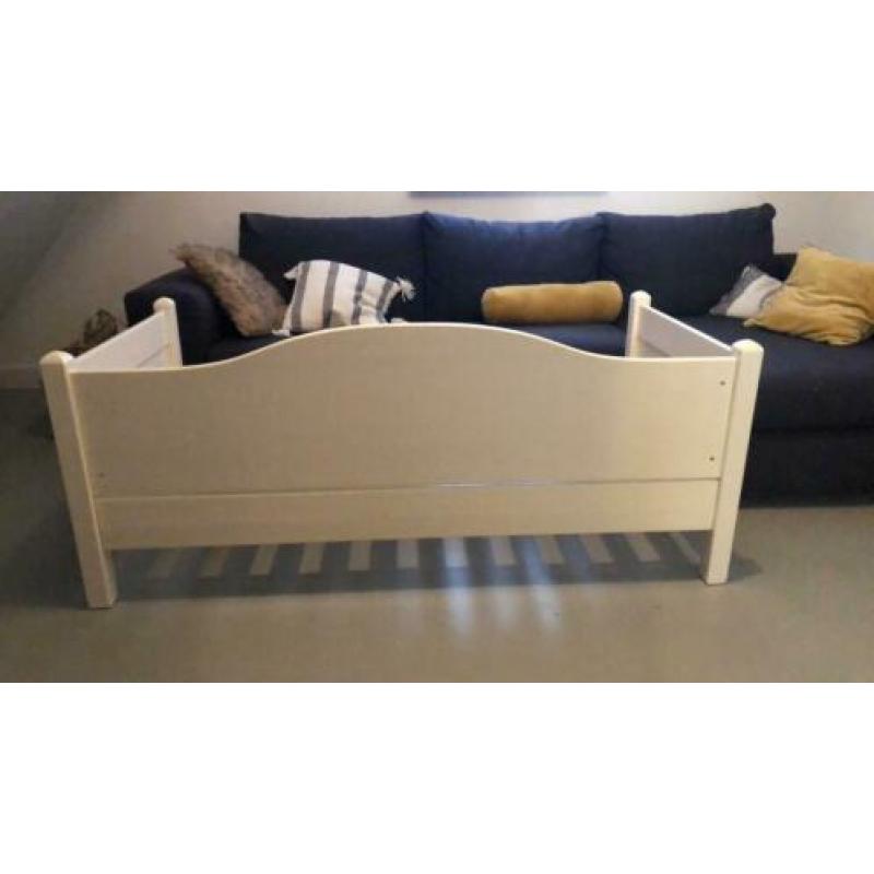 Peuterbed wit