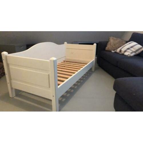 Peuterbed wit