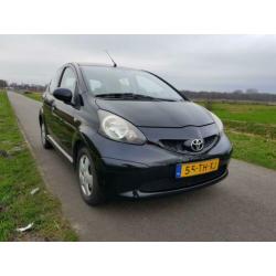 Toyota Aygo 1.0 12V Vvt-i 5DRS 2006 Zwart