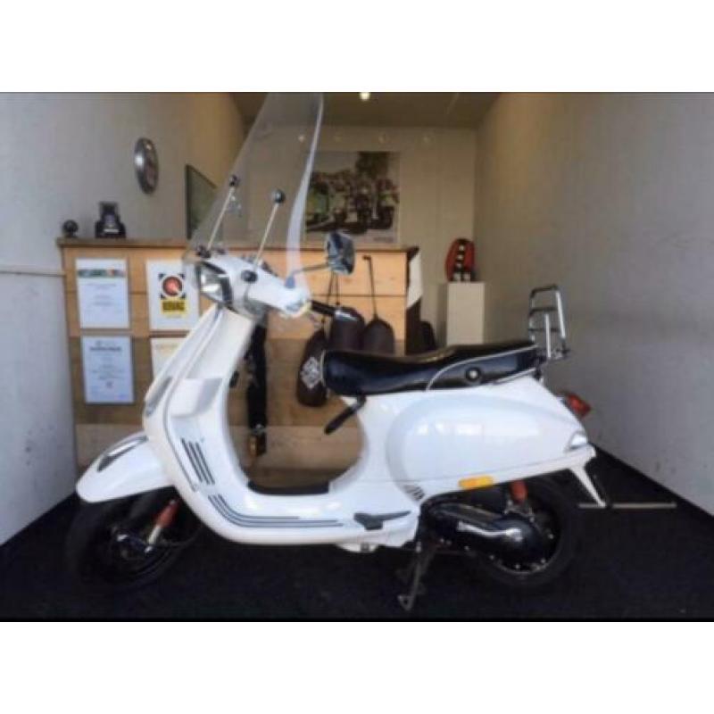 Vespa s 2010 2 takt