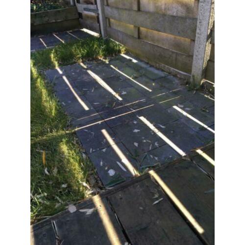 Grijze terras tegels (1,85 m x 1,03 m) - gratis
