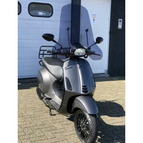 NIEUW|Vespa Sprint agaat grijs 25/45KM| ALL BLACK|CUSTOM