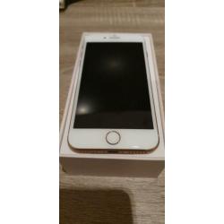 Te koop iPhone 8 64GB Rose gold.