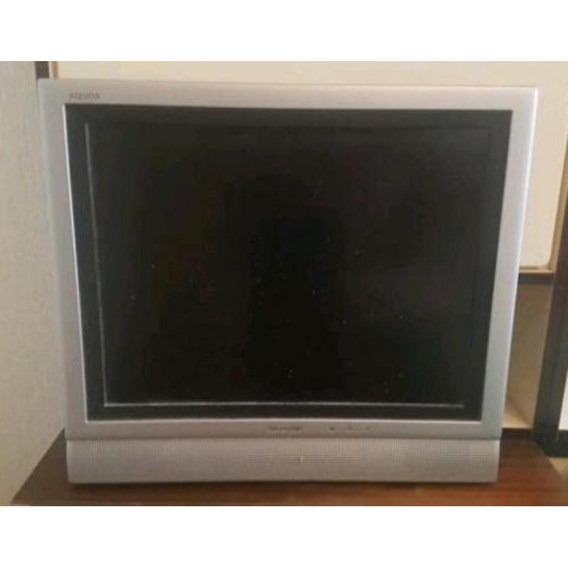 Sharp Aquos tv scherm. LC20E1E