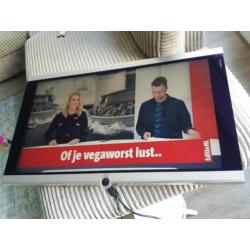 LOEWE Individual Compose 40" 2x HDMI / FullHD+ / DR+ / Dolby