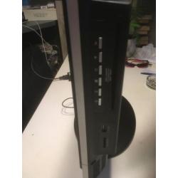 tv 56 cm LCD met ingebouwde DVD speler