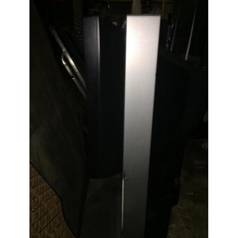 Twee Bang & Olufsen tvs te koop