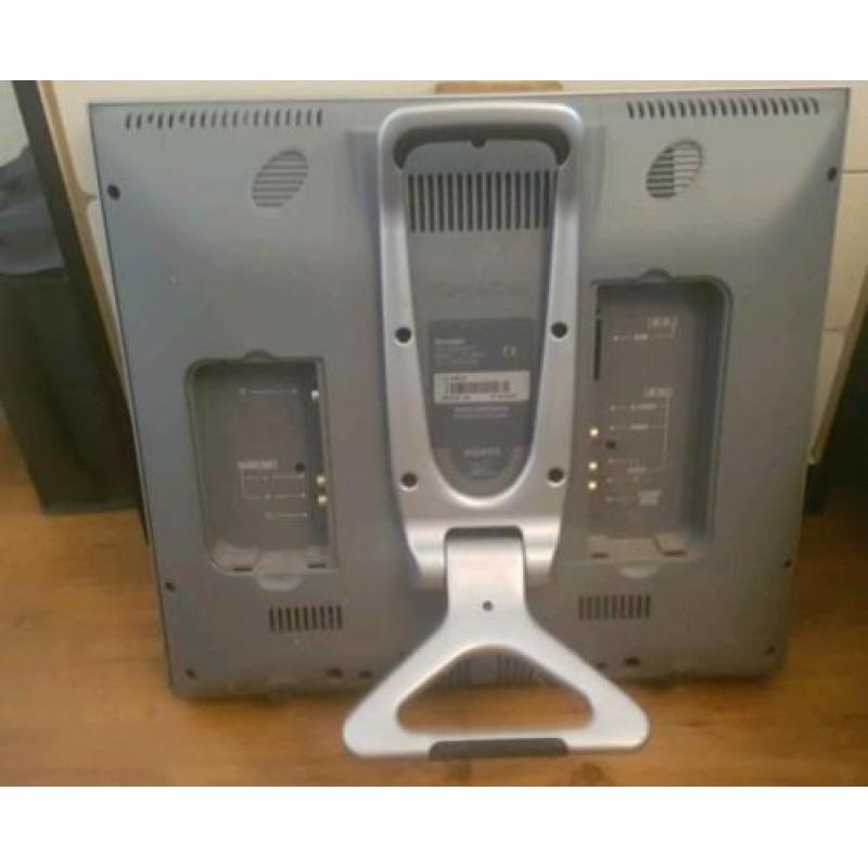 Sharp Aquos tv scherm. LC20E1E