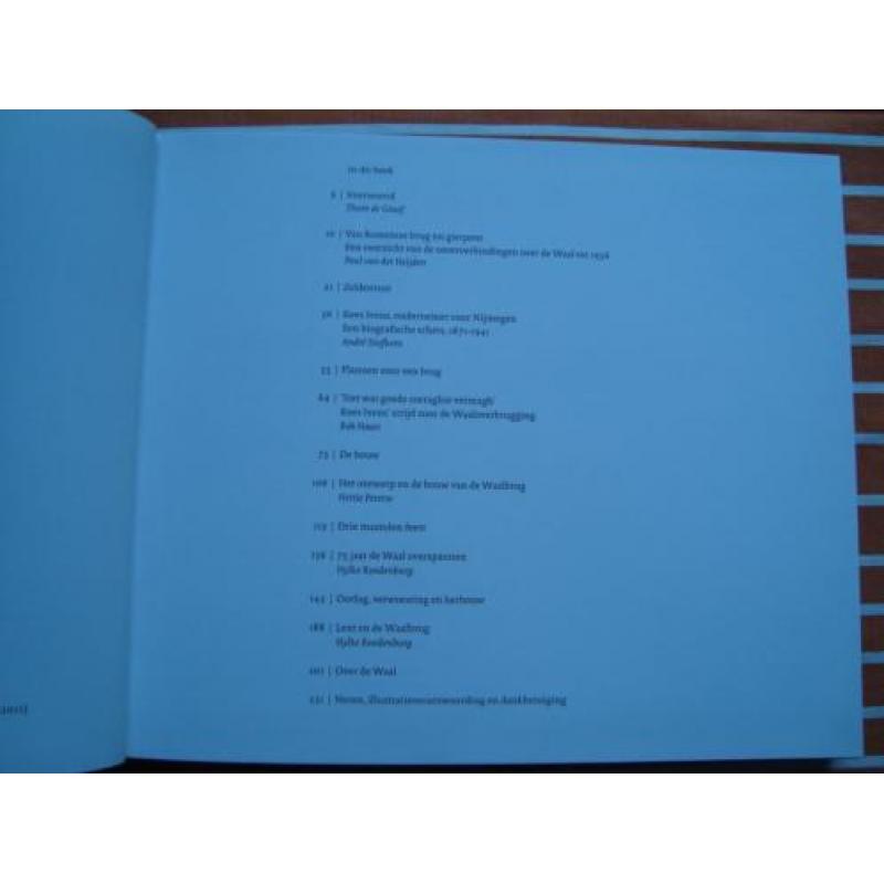Boek 'Over de Waal' Waalbrug Nijmegen 1936 - 2011