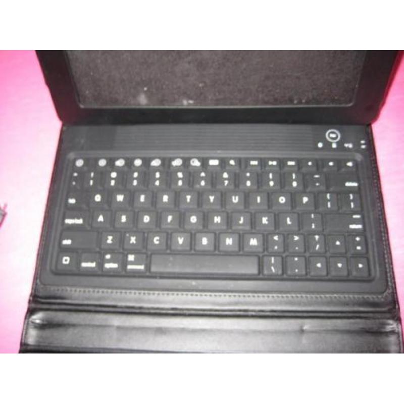 Te koop: Trust iPad houder met bluetooth toetsenbord