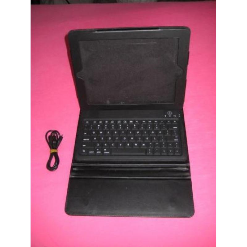 Te koop: Trust iPad houder met bluetooth toetsenbord