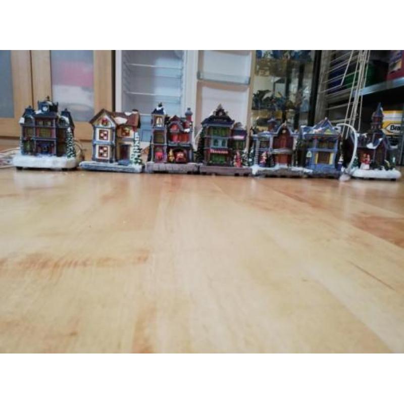 7x Kersthuisjes 220volt