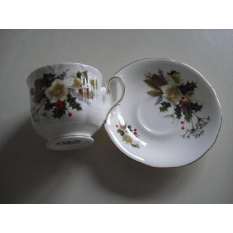 Kerst Servies 2 Engelse Kop en Schotels "Winter" Duchess
